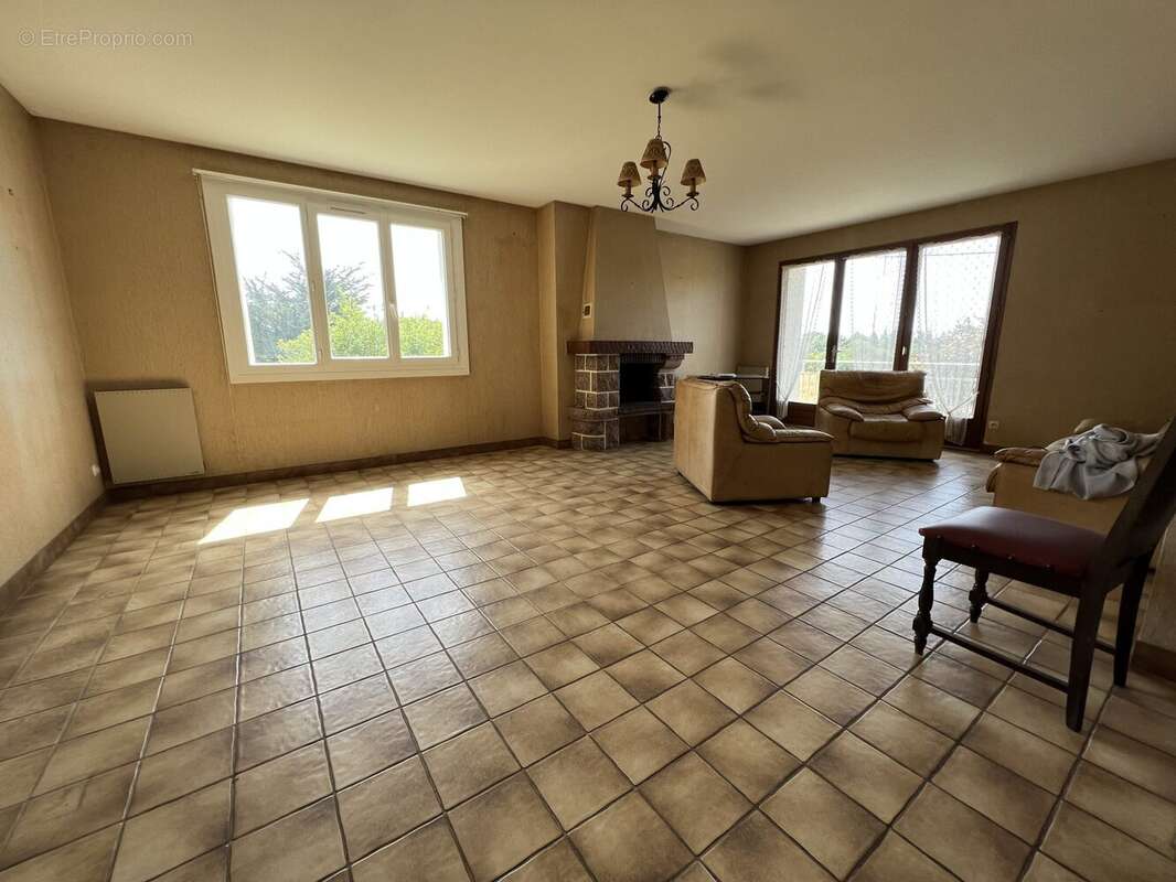 Maison 150 m² à Cesson-Sevigne  - photo 7