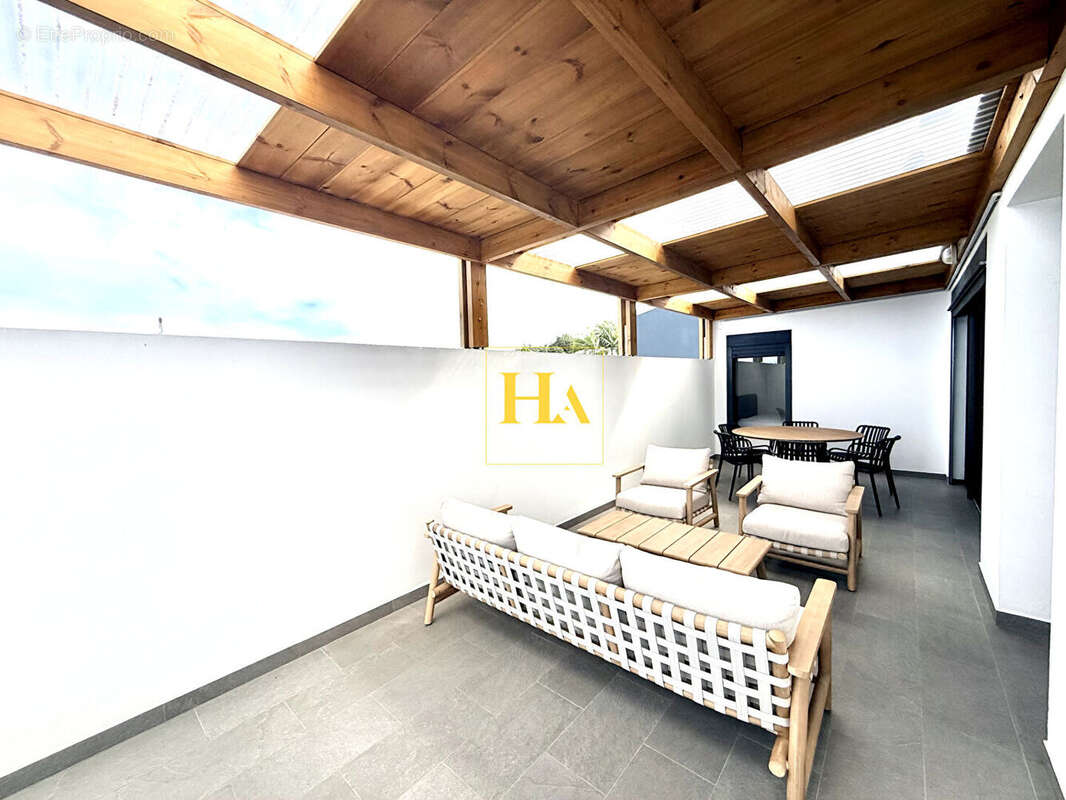 Maison contemporaine avec vue mer, Petite-Île, Ravine du Pont, 3 pièces - photo 13