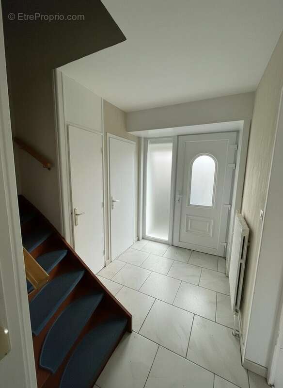 Maison à AULNOYE-AYMERIES