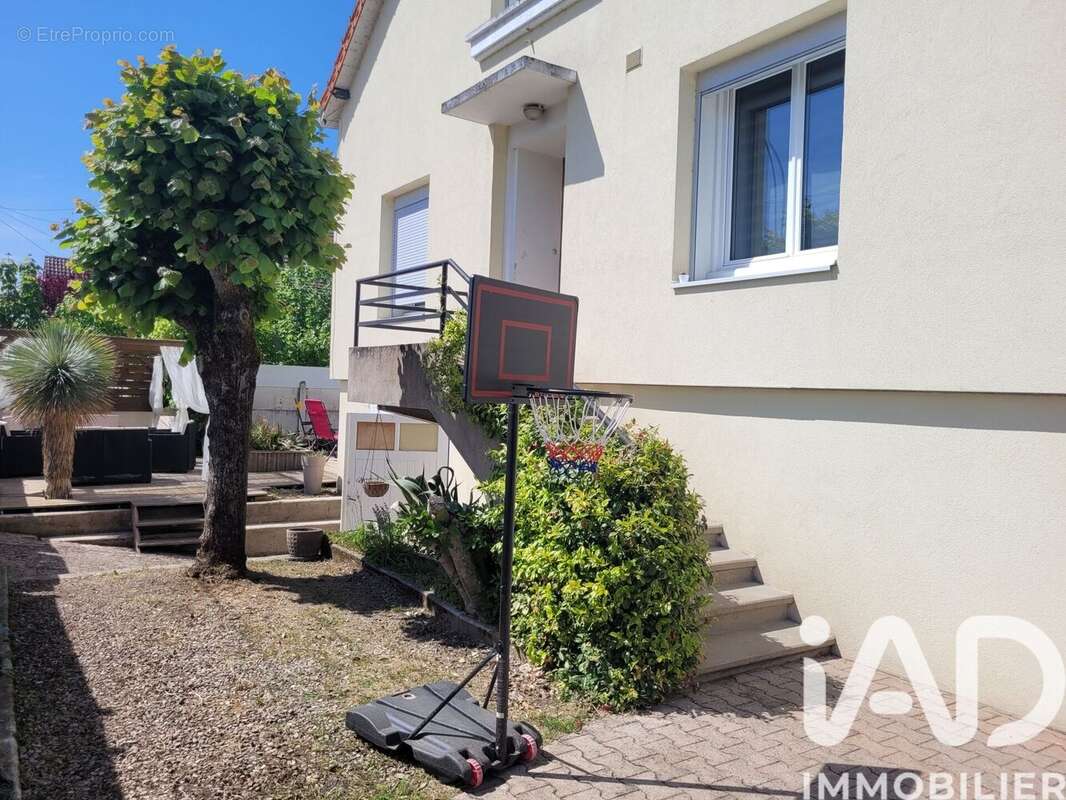 Photo 5 - Maison à GUEUGNON