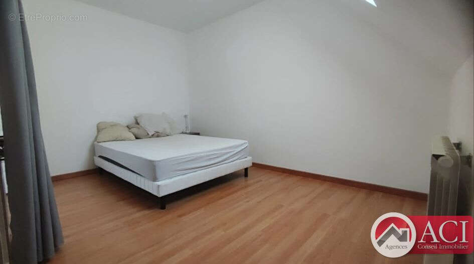 Maison à SAINTE-GENEVIEVE