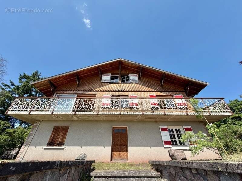 Maison à SAINT-JUST-EN-CHEVALET