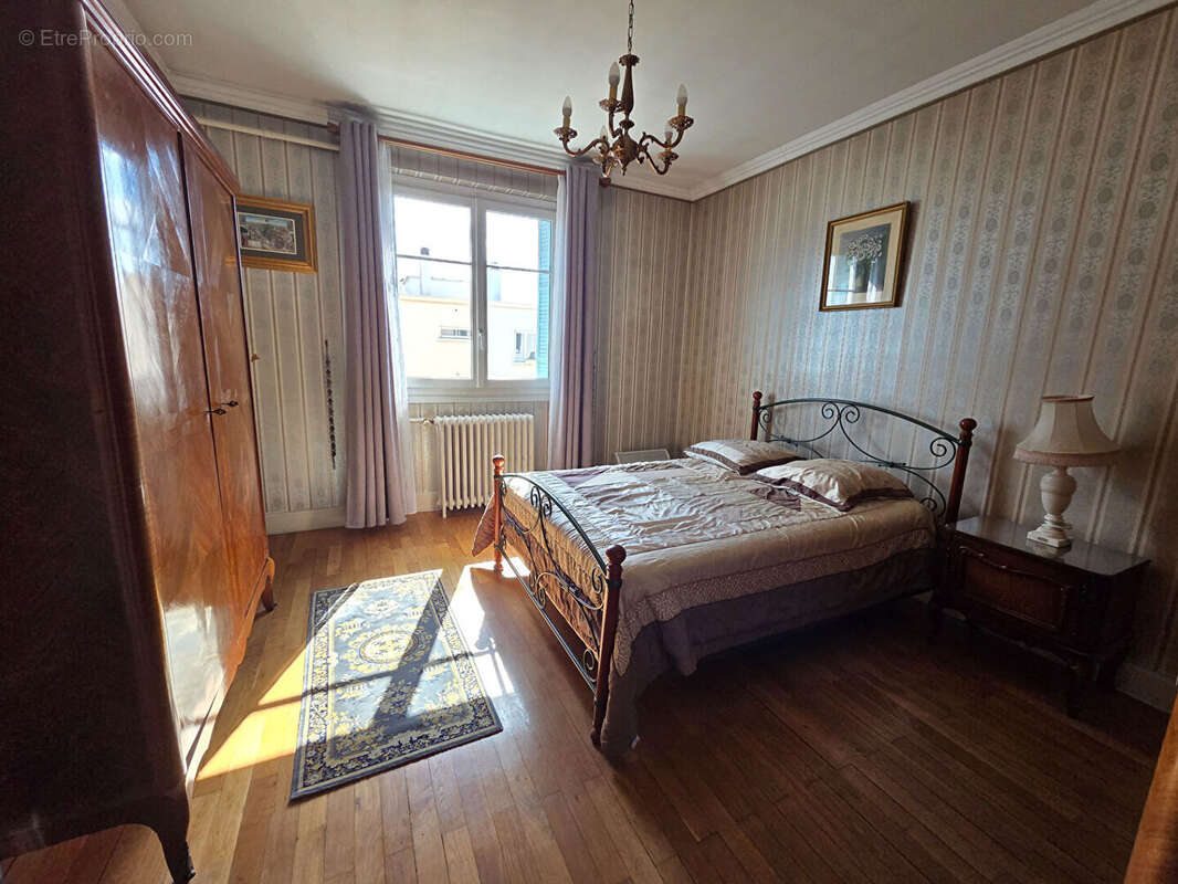 Appartement à LYON-8E