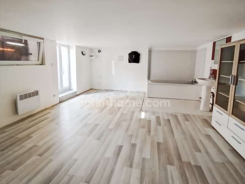 Maison à NEUVILLE-SAINT-AMAND