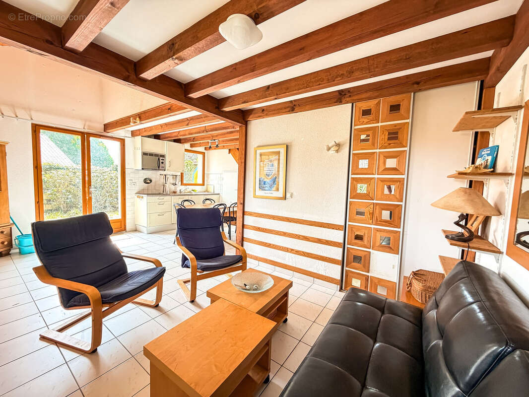 Maison à SAINT-JULIEN-EN-BORN