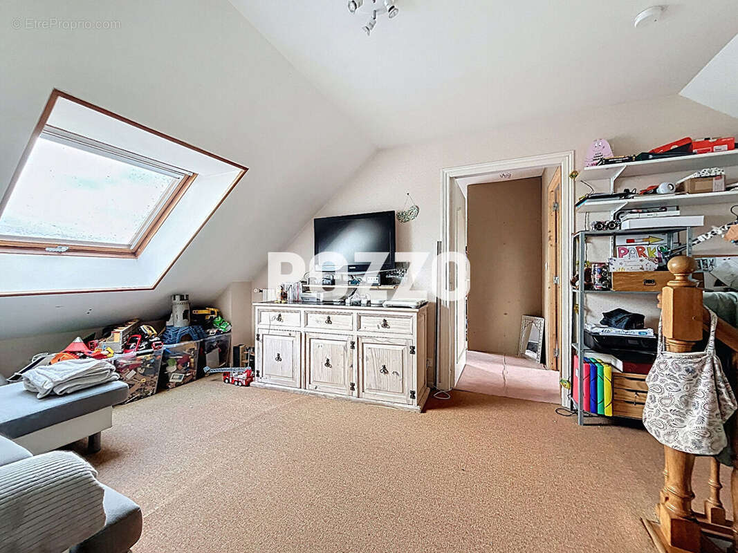 Maison à SAINT-PLANCHERS