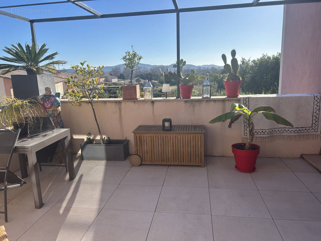 Appartement à GRIMAUD