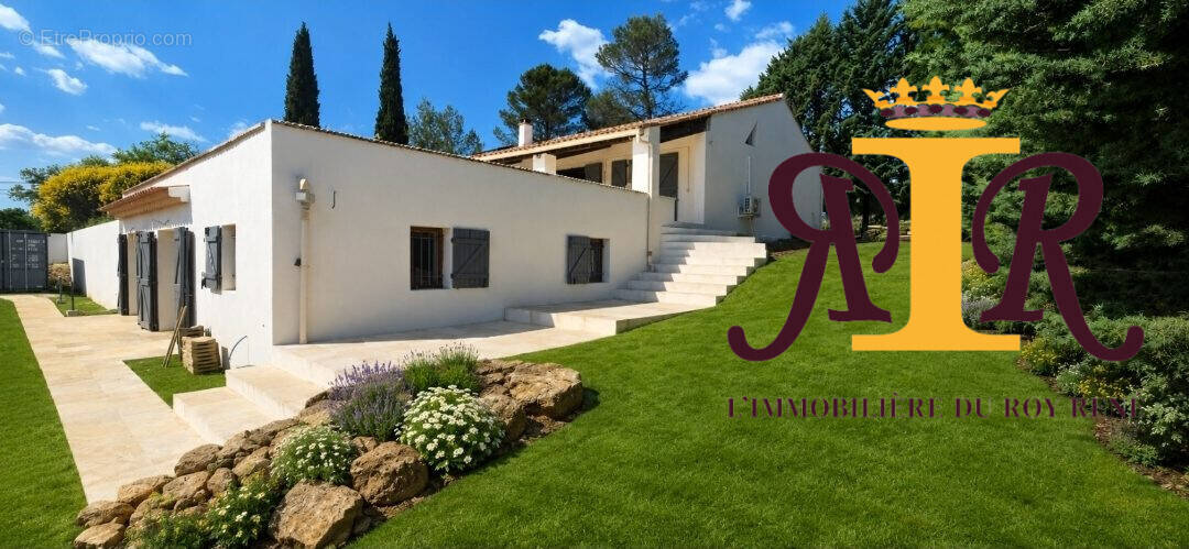 Maison à FOX-AMPHOUX