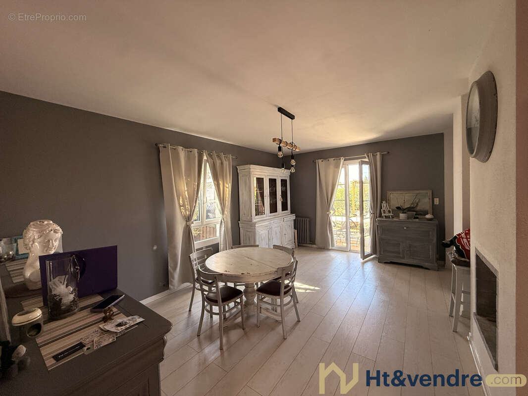 Maison à HYERES