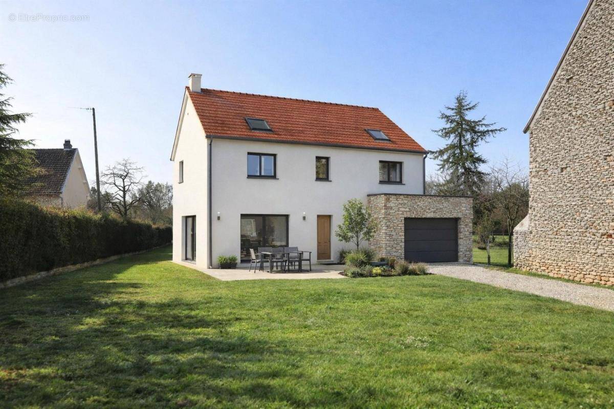 Terrain à LA FERTE-GAUCHER