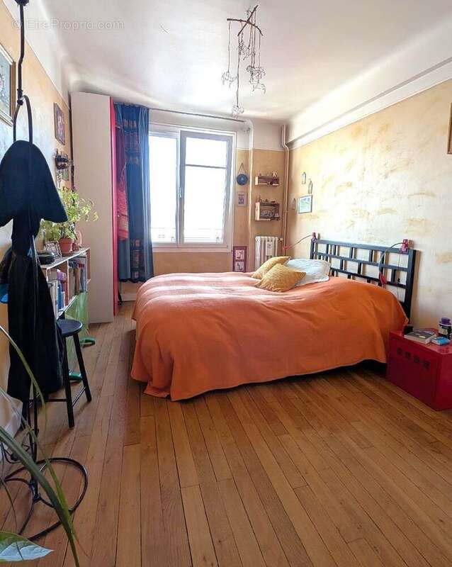 Appartement à PARIS-20E