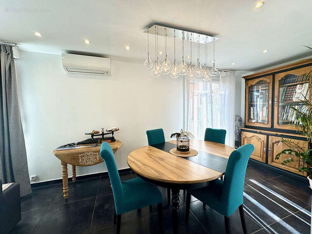 Appartement à MARSEILLE-9E