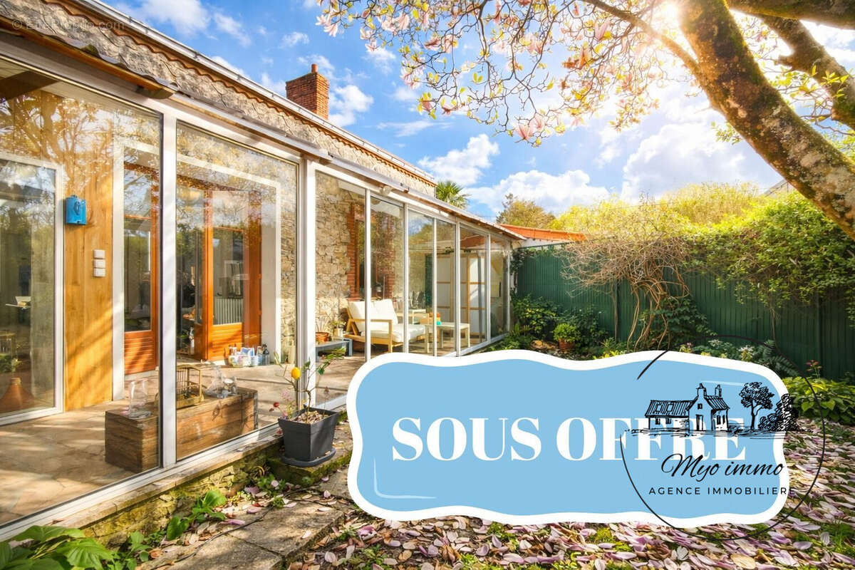 Maison à BOUGUENAIS