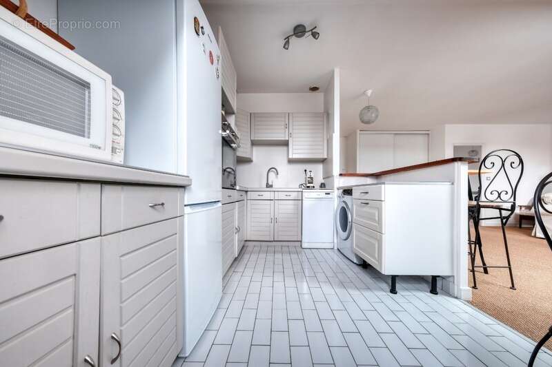 Appartement à NEAUPHLE-LE-CHATEAU