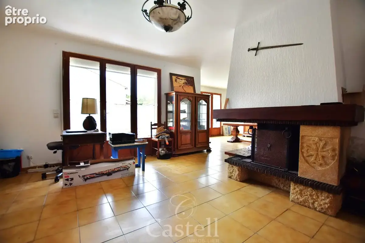 *** Villa familliale de type 5, avec grand sous-sol et piscine...*** - photo 12