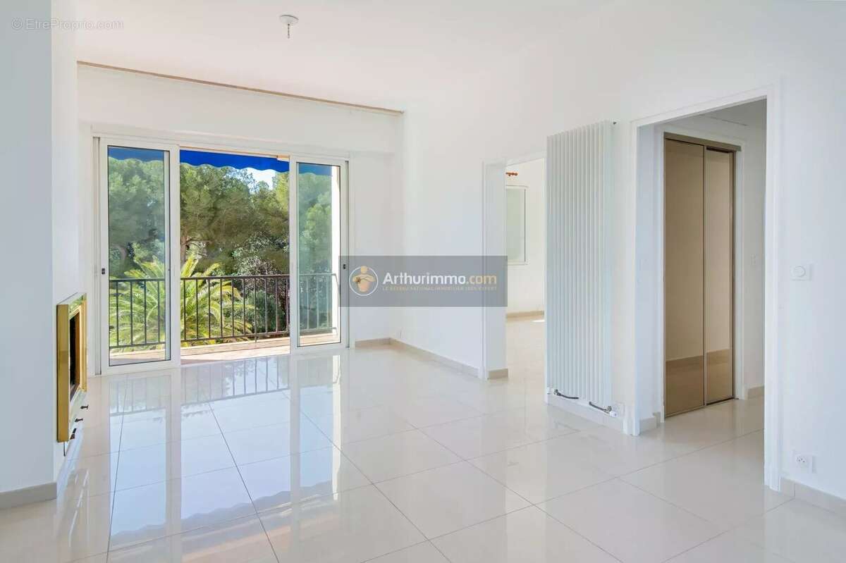 Appartement à SAINT-RAPHAEL