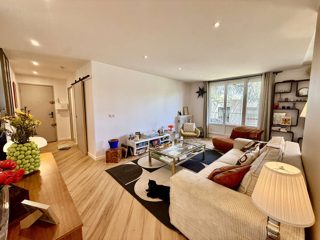 Appartement à ROMANS-SUR-ISERE