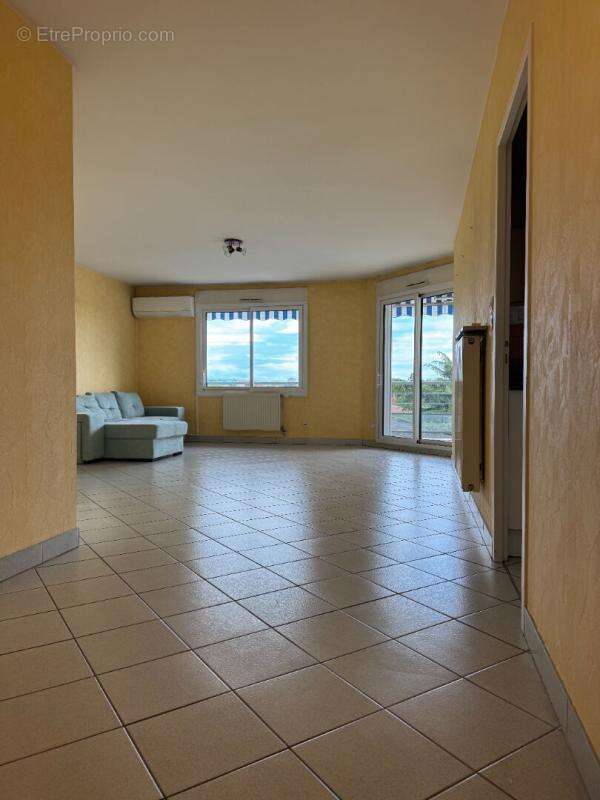 Appartement à BRON