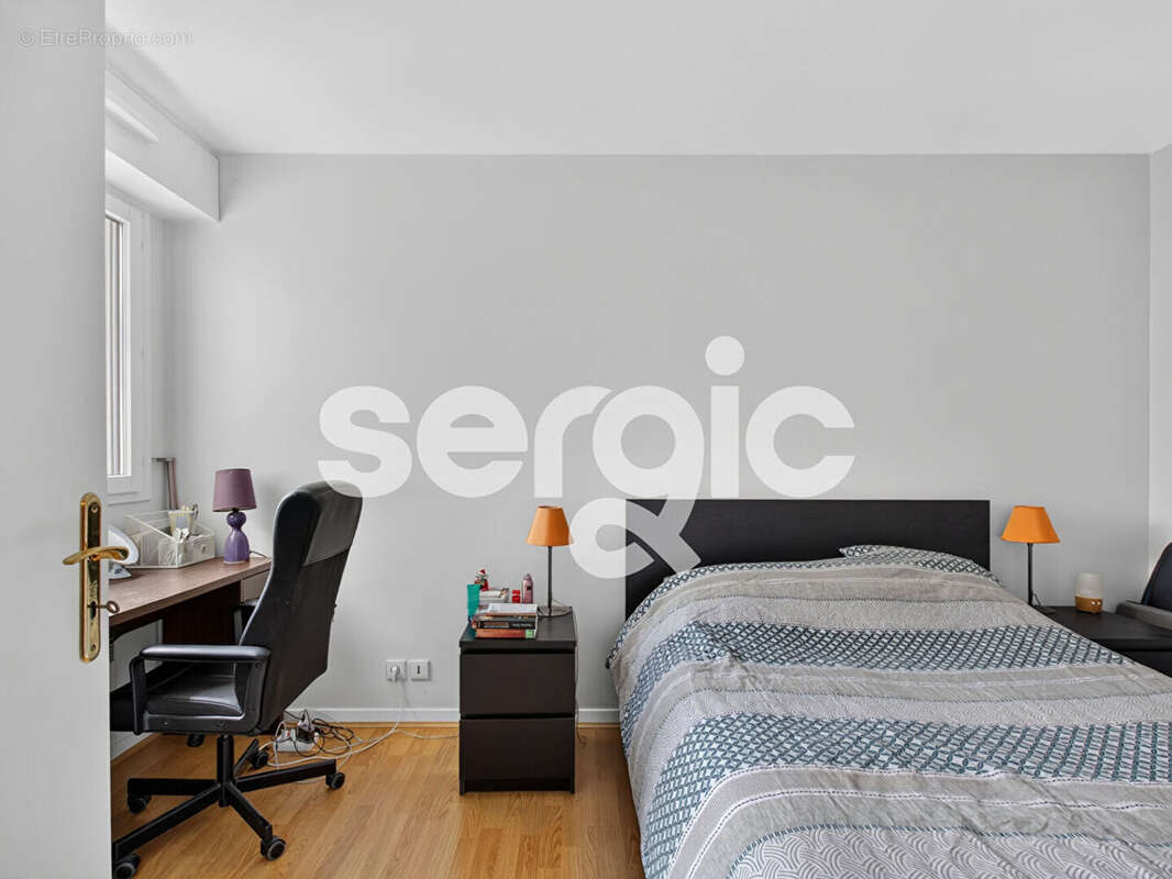 Appartement à ISSY-LES-MOULINEAUX