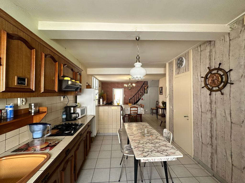 Maison à MORTAGNE-SUR-GIRONDE