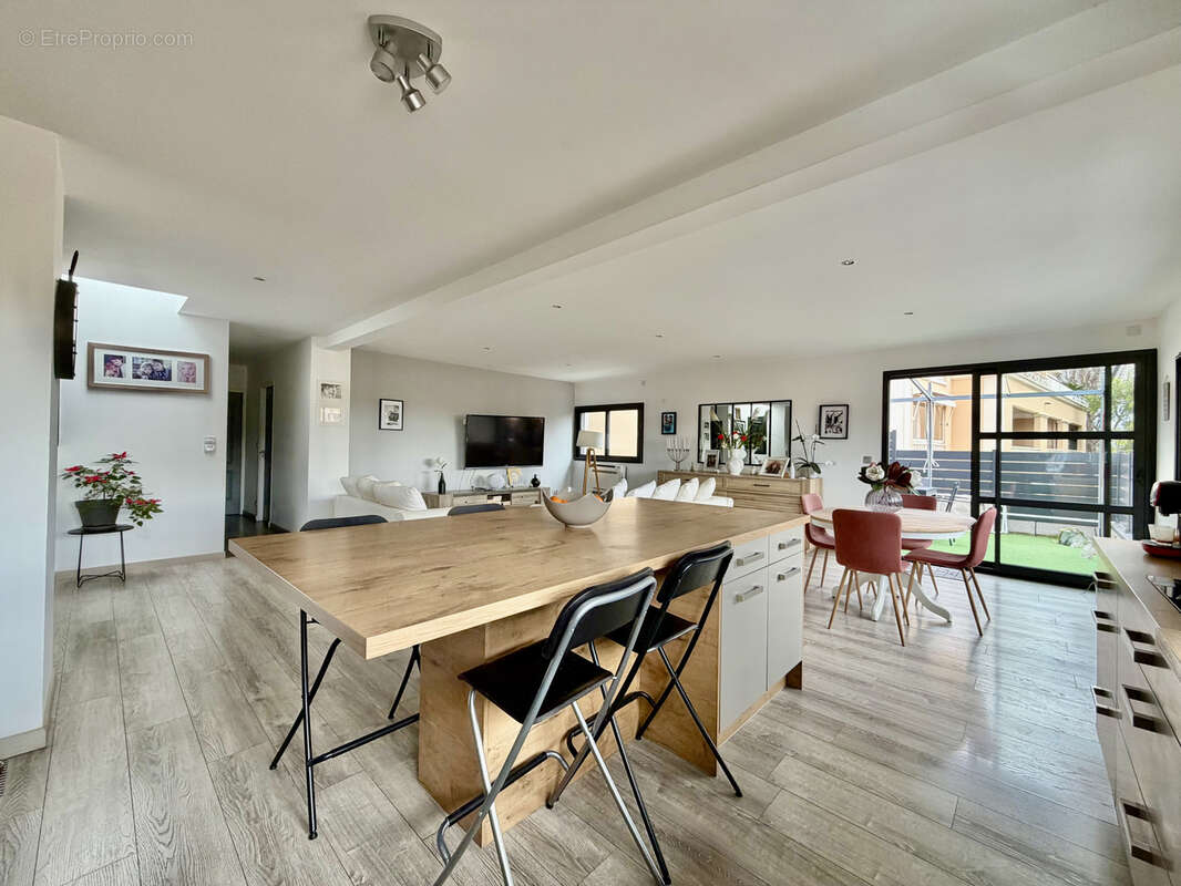 Appartement à LA VALETTE-DU-VAR