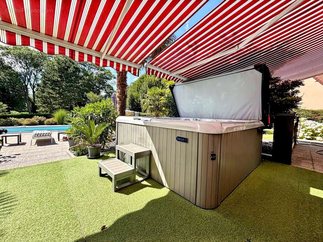 Maison 160 m² à Villers-Bocage  - photo 4