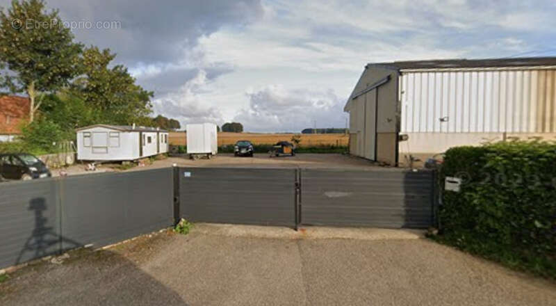 Proche HERICOURT EN CAUX 76560 - Maison et grand hangar - photo 15