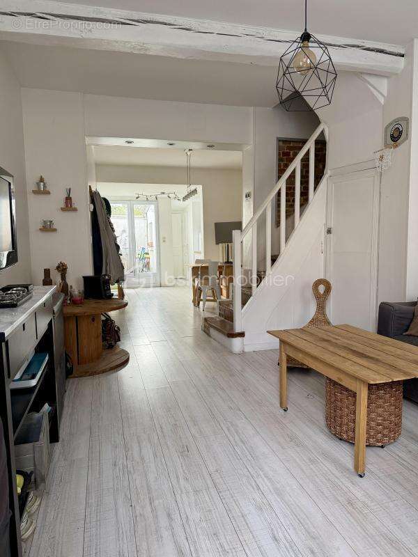 Maison lumineuse avec 3 chambres - photo 8