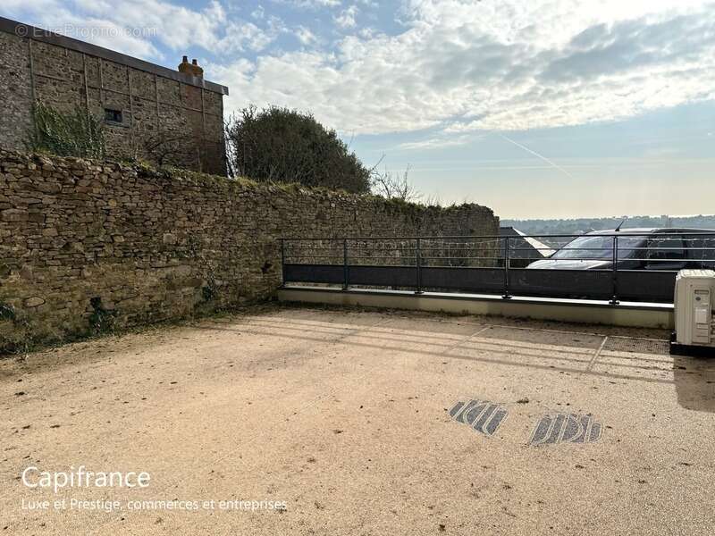 Commerce à BARNEVILLE-CARTERET