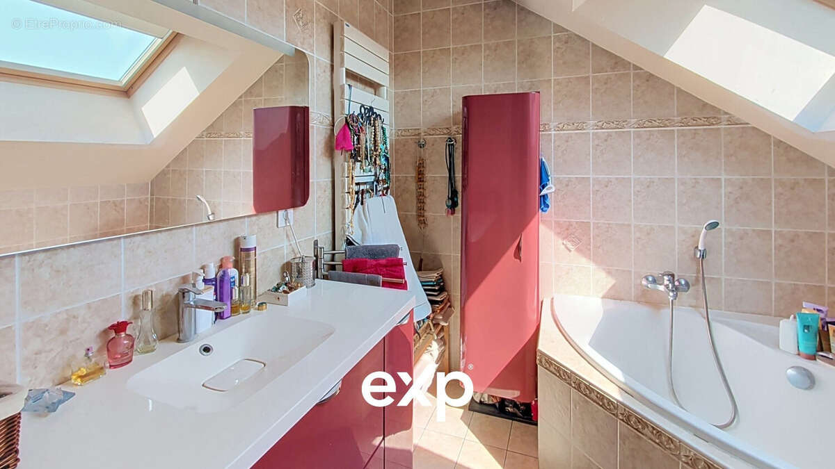 Maison 147 m² à Veigy-Foncenex  - photo 9