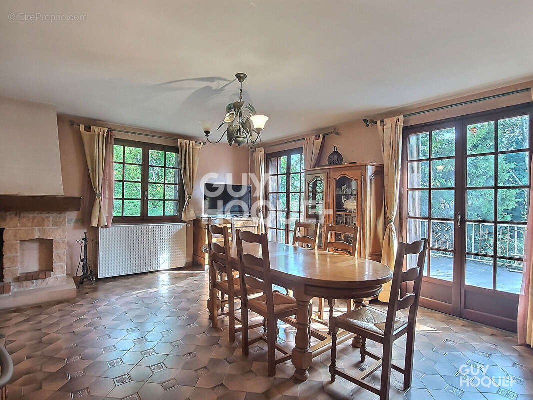 Maison à CHAPONOST