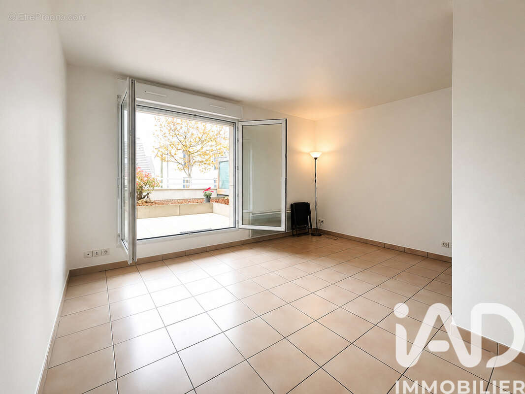 Photo 3 - Appartement à SAINT-MAUR-DES-FOSSES