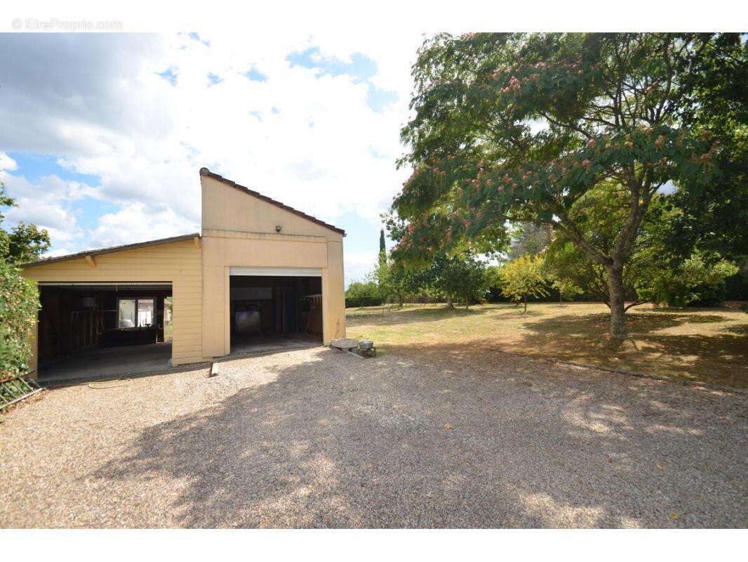 Maison à MONTPON-MENESTEROL