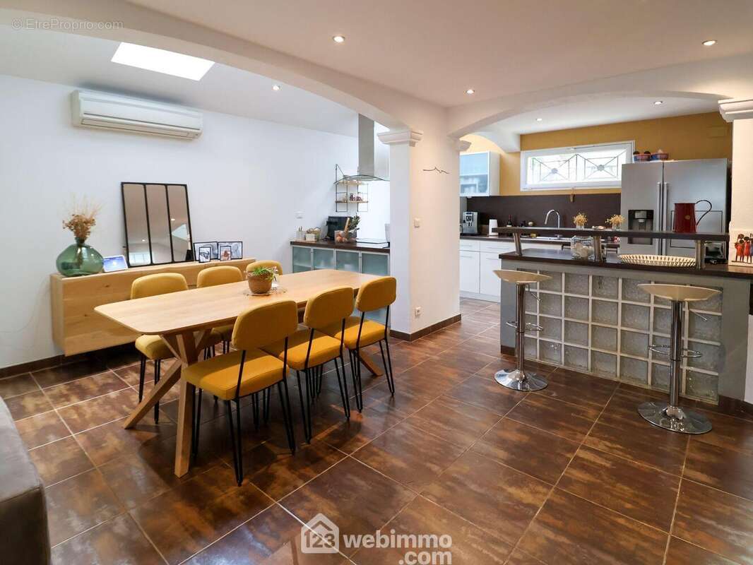 Maison à MARSEILLE-9E