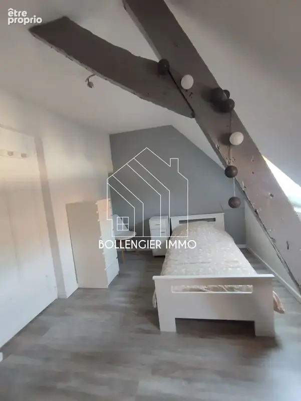 Maison dans le centre de Cassel - photo 10