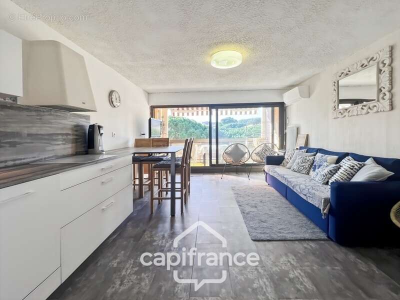 Appartement à BORMES-LES-MIMOSAS