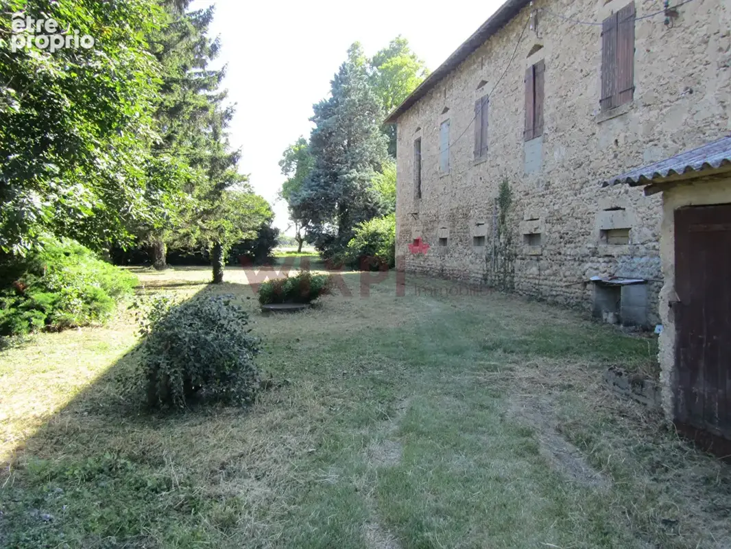 A vendre ferme avec 4376 m² de terrain a montelier  ( 26120 ) - photo 4