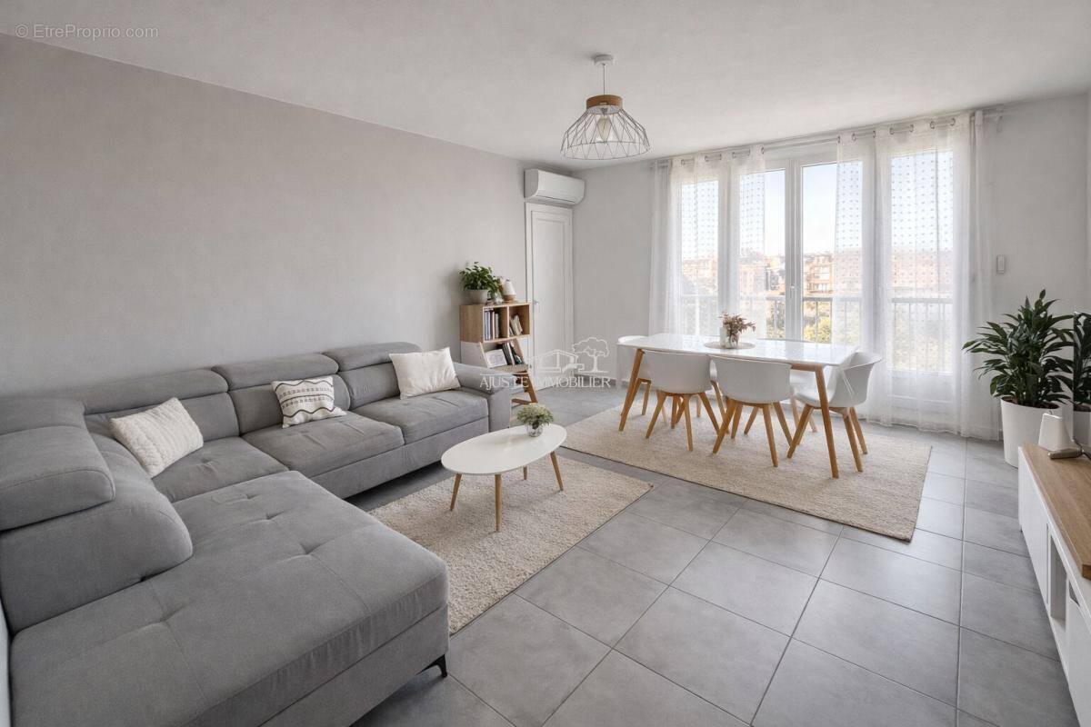 Appartement à MARIGNANE