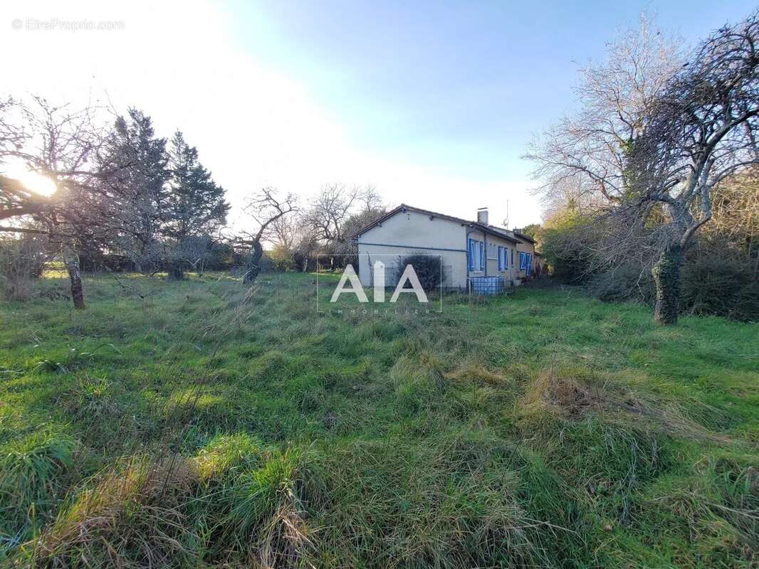 Maison à VERTEUIL-SUR-CHARENTE
