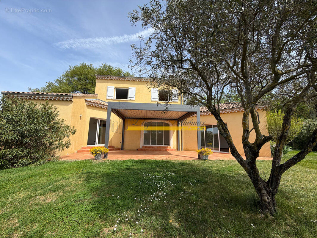 Maison à MONTELIMAR