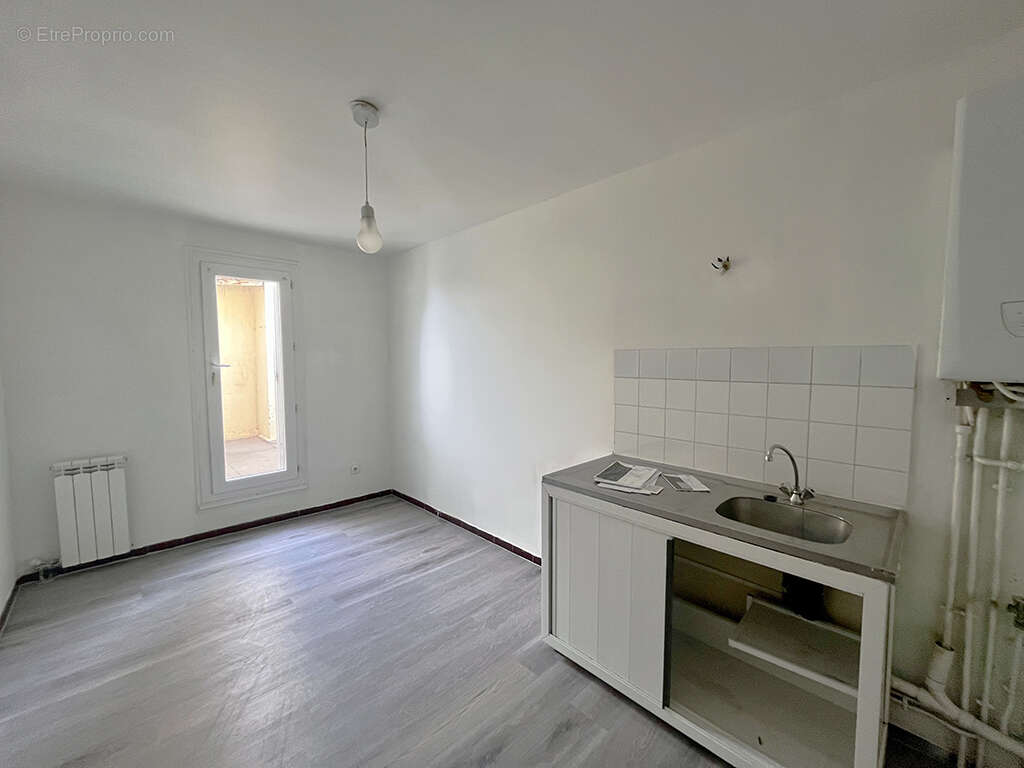 Appartement 51 m² à Vitrolles  - photo 8