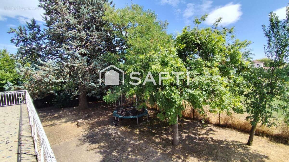 Photo 6 - Maison à SAVIGNEUX