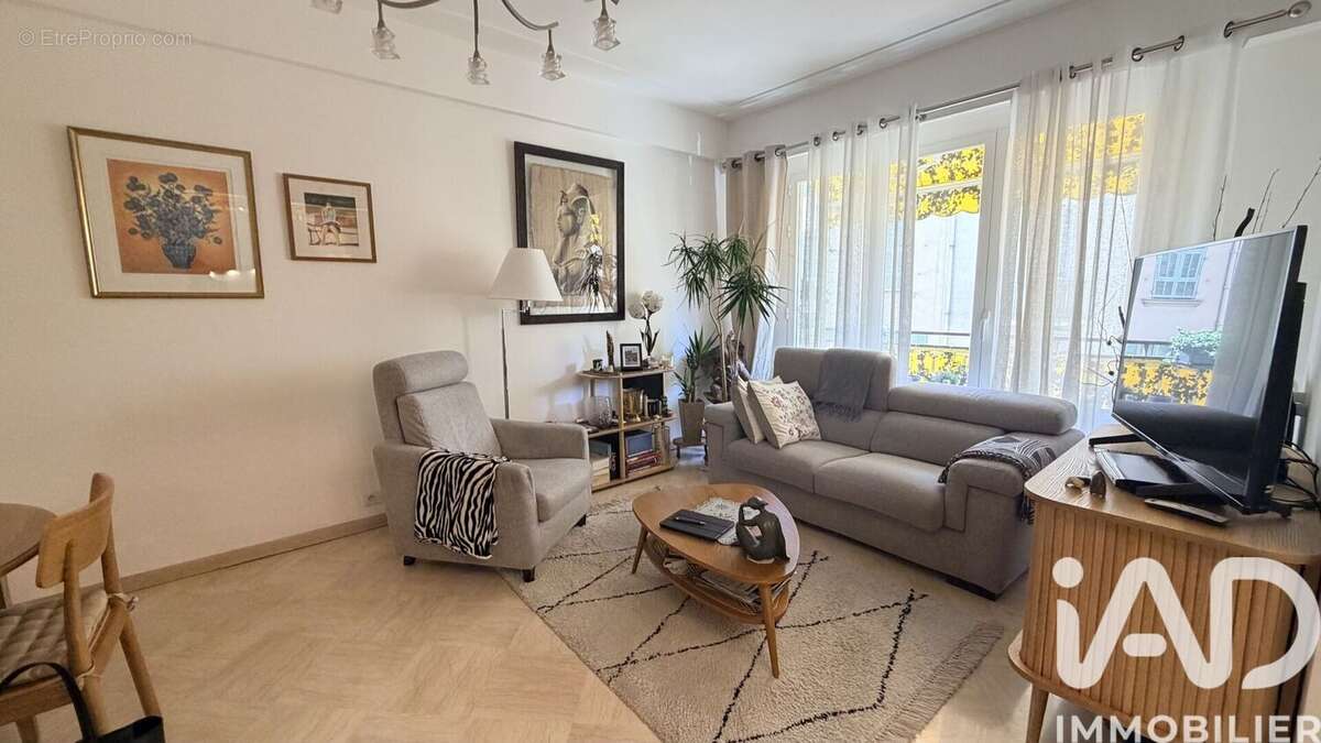 Photo 2 - Appartement à NICE