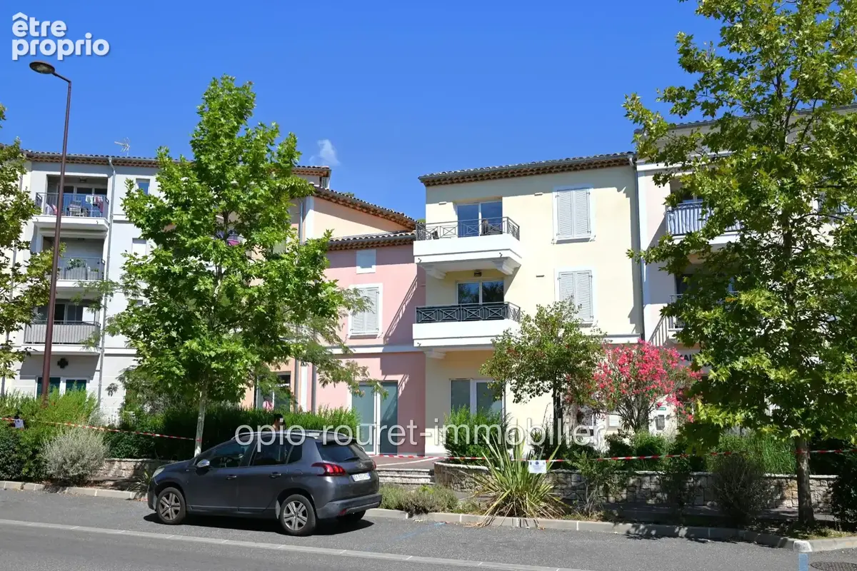 Appartement 65 m² à Le Rouret  - photo 2