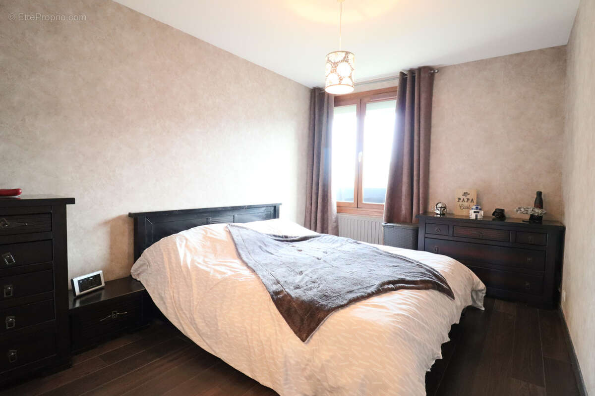 Appartement à BONDY