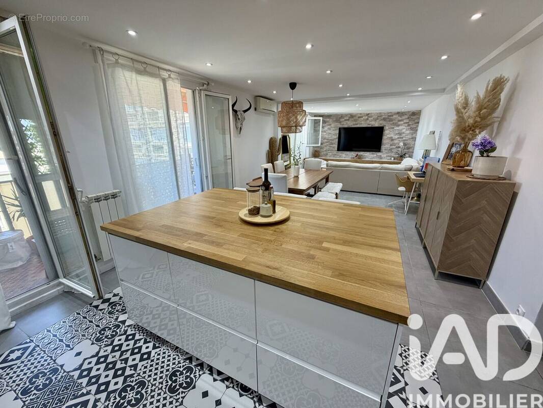 Photo 1 - Appartement à MARSEILLE-10E