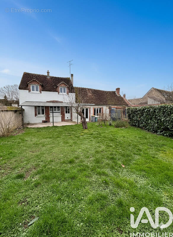 Photo 1 - Maison à VERON