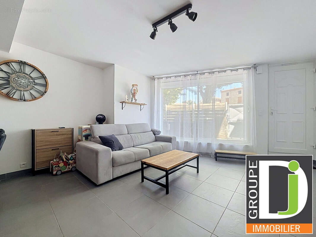 Appartement à ETOILE-SUR-RHONE