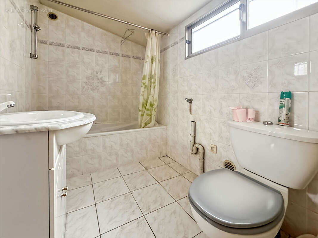 Appartement à FONTENAY-SOUS-BOIS