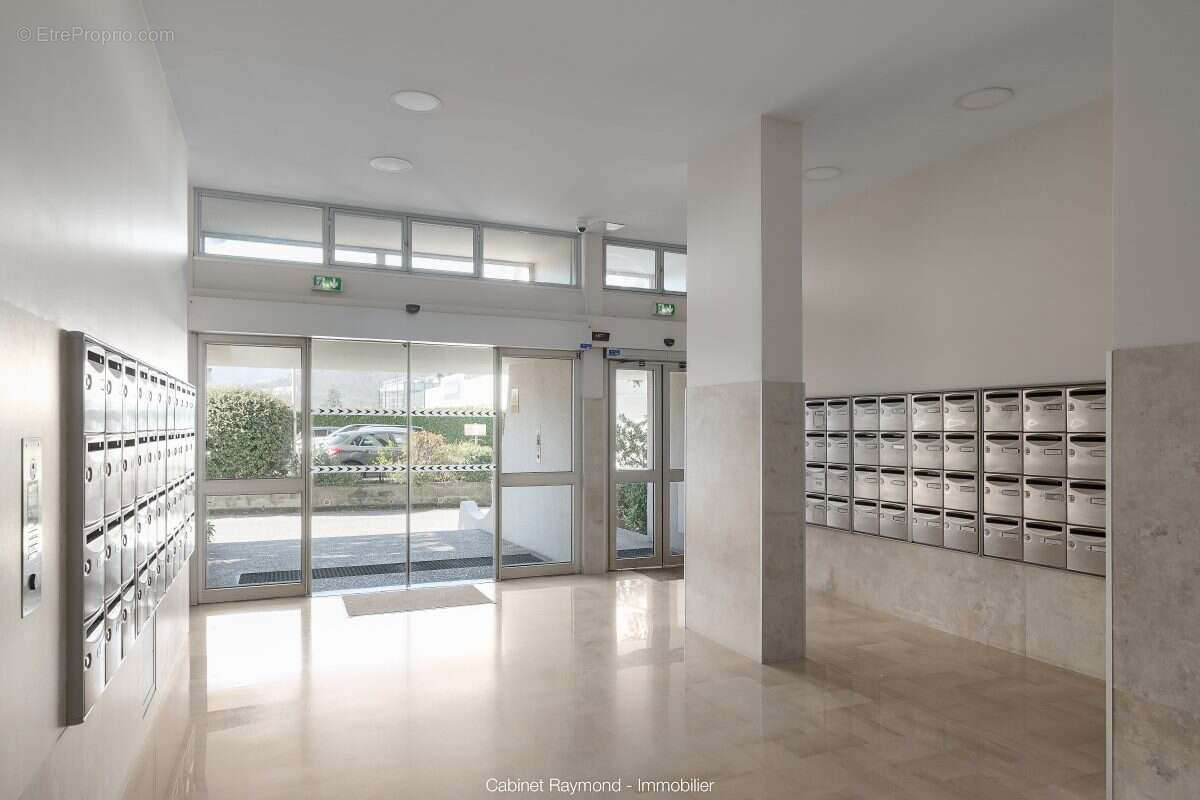 Appartement à LA TRONCHE